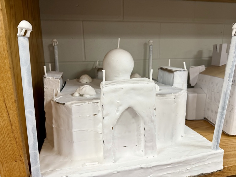 PCS_Pride's tweet image. 7th Grade ELA + Social Studies:
   Students researched ancient and modern wonders of the world.  Then, they built miniatures of the structures and presented info about them to their peers.
#handsonlearning
#crosscurricular