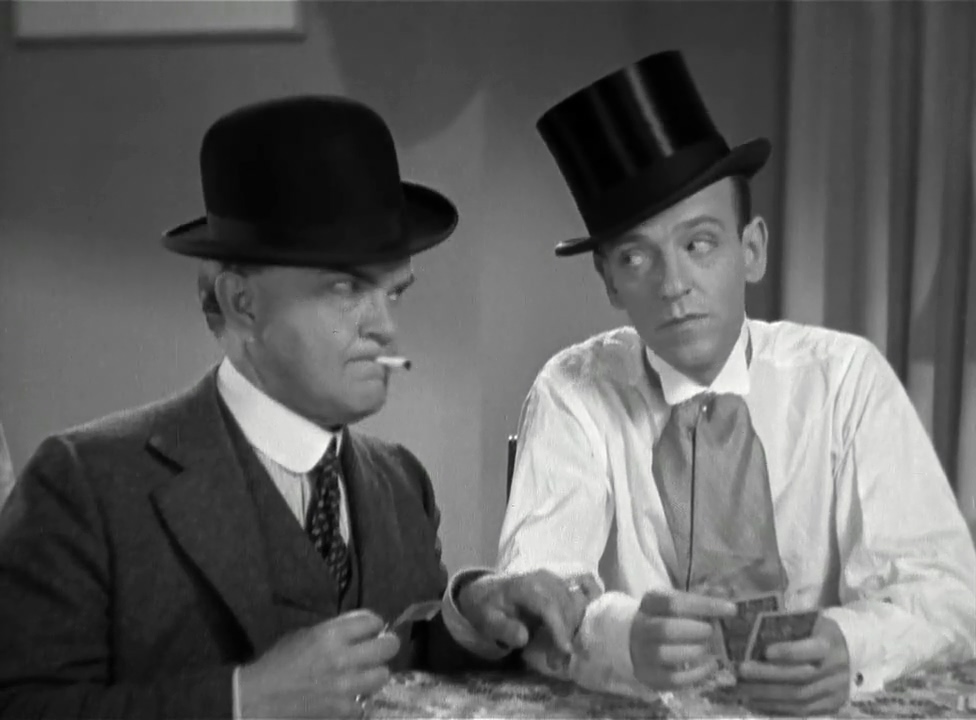 ClassicMovieHub's tweet photo. Pop and Lucky, oops, I mean Victor Moore and Fred Astaire :)
#SwingTime https://t.co/VLUtHSE47G