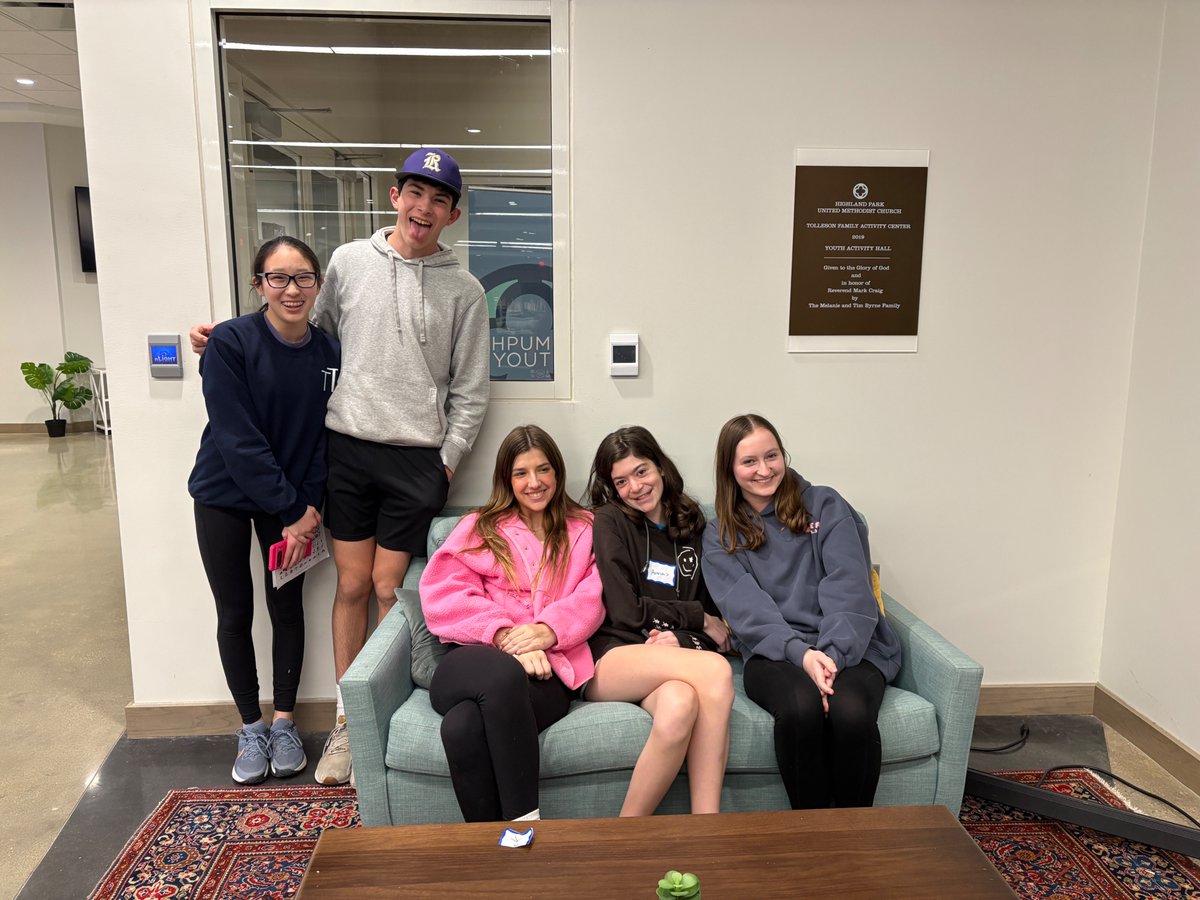 Righteousness isn’t just a concept—it’s a practice. Last Sunday, our youth modeled this by serving dinner and sharing conversation with @UKirkatSMU. By listening to a student's story, we create a "hunger for righteousness" and making room at the table for everyone. #NorthParkPres