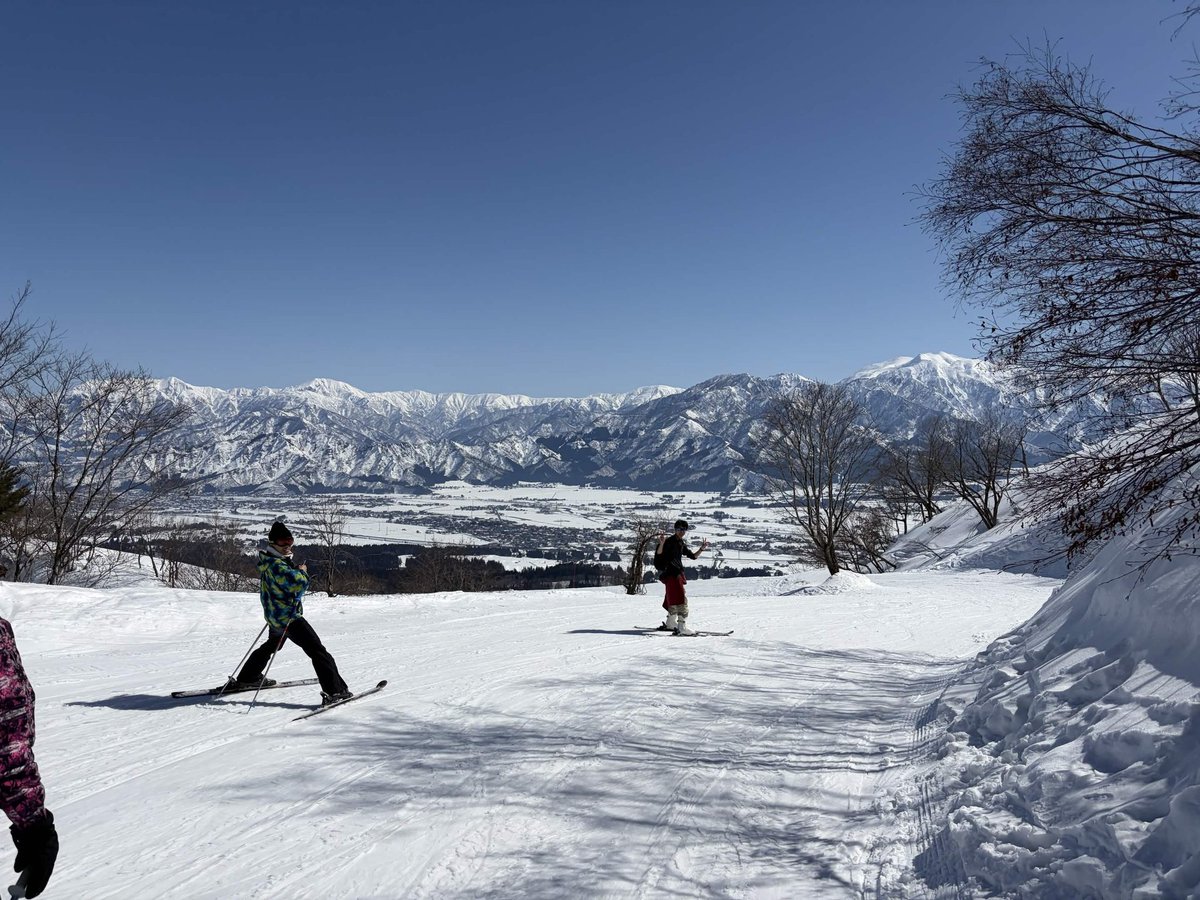 TUS_hiking's tweet photo. 先日、スキー合宿を行いました⛷️
 今後の活動にもぜひご期待ください！ https://t.co/VcDeU7ZZm8