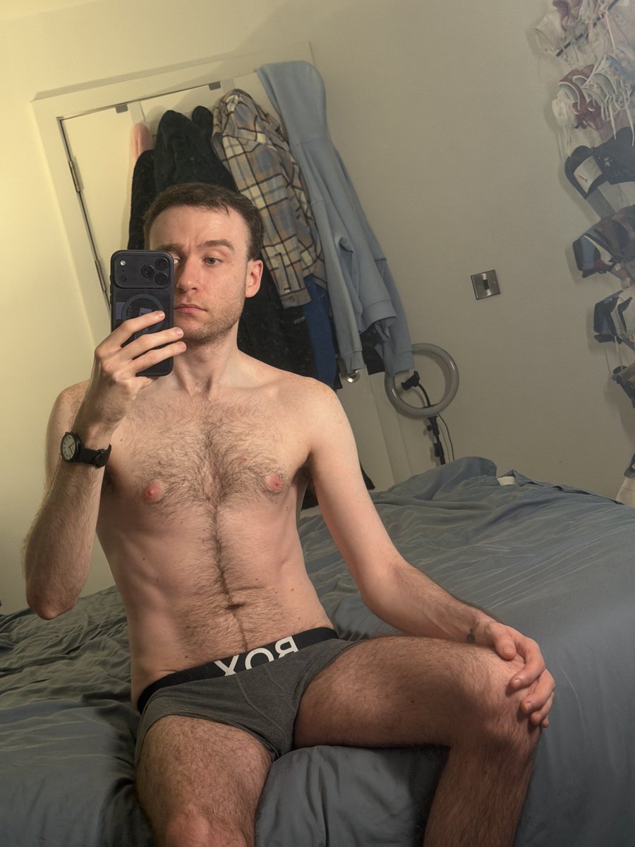 gobshitechris's tweet photo. Who likes a hairy chest? https://t.co/f6z83gBxG1