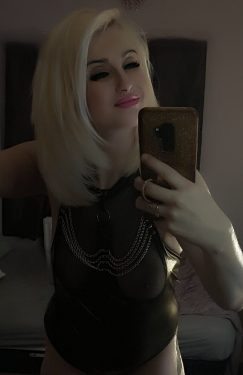 I want to Fuck your Wallet.... Spread it wide &amp; take what's rightfully Mine! 🤑💷

It's the proper way to thank me for being so perfect &amp; greedy 💁🏼‍♀️😘👉