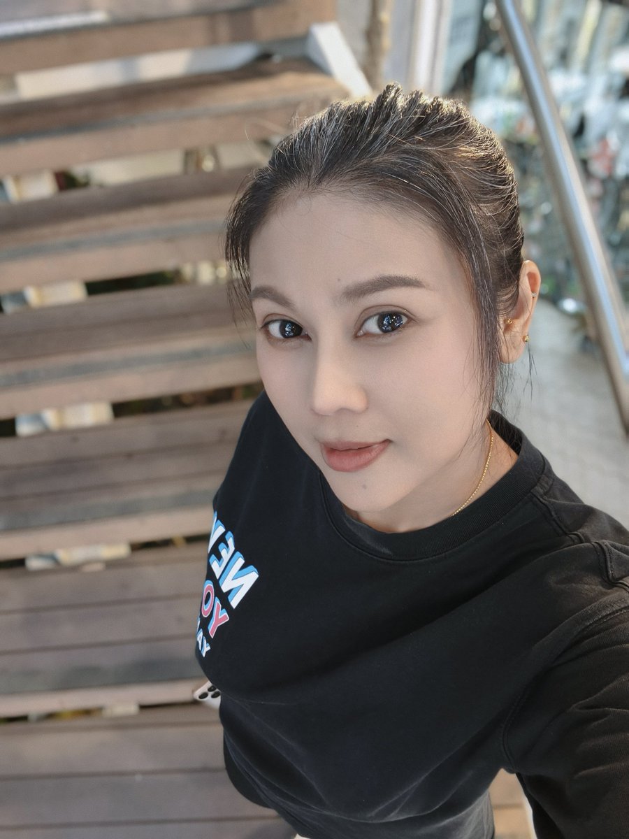ticha0638's tweet photo. อะไรที่หดหู่...
ก็อยู่กับยาไปดูมัน...
เช่น "เงินในบัญชี" 
😂😂😂😂
🆔eng135789
นวดอิสระ รามคำแหง มีนบุรี https://t.co/nF8tkjqH8X