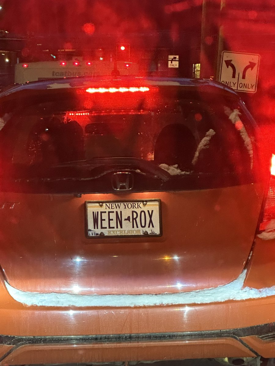 diet_dr_prepper's tweet photo. which one of you freaks is this https://t.co/7VaoSAQucO