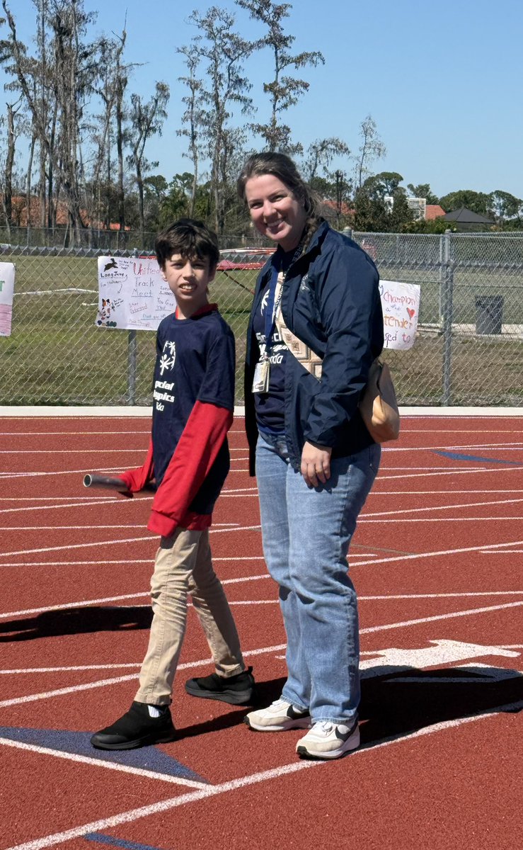 Three Oaks Middle tweet media