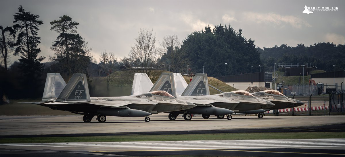 havoc_aviation's tweet photo. The Raptors Live!!

Twelve "FF" F-22A Raptors from Langley AFB finally departed RAF Lakenheath today for Ovda Air Base in Israel.

#usaf #f22 #lockheedmartin #lakenheath #langley #canon #aviation
