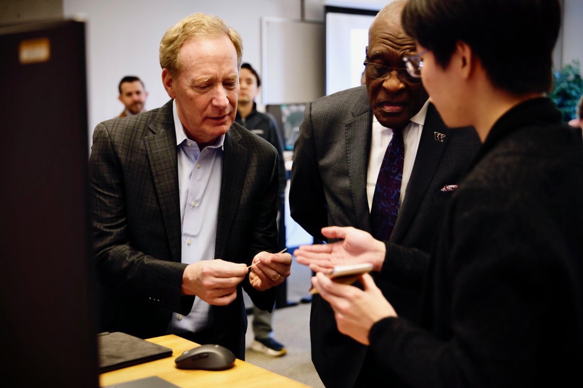 University of Washington tweet media