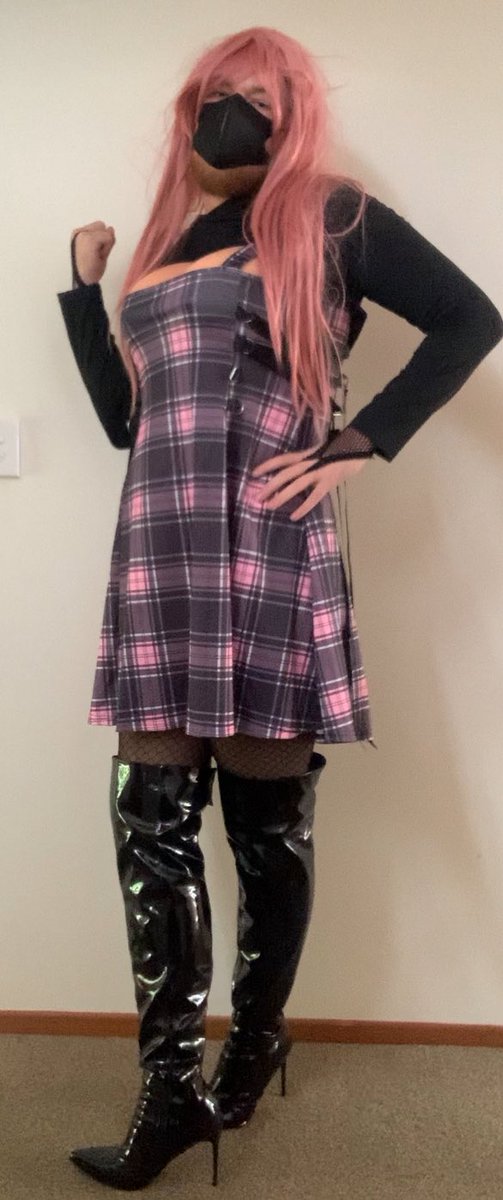 AbyssalRose5's tweet photo. NEW OUTFIT PHOTOSHOOT!

I love it so much! Will prob be my new main outfit! https://t.co/FtScH8N5gH