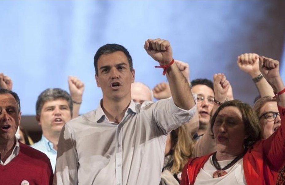 Hay que ser preventivos con la ultraderecha, con los extremismos, los radicalismos, los cánticos del cara al sol

Fdo: Los demócratas