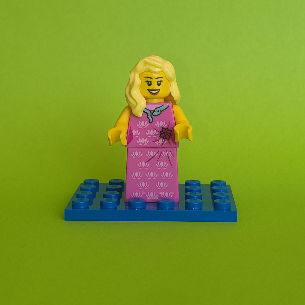 Tomé una foto de muestra para unos diseños de RRSS.

Creo que tiene potencial.