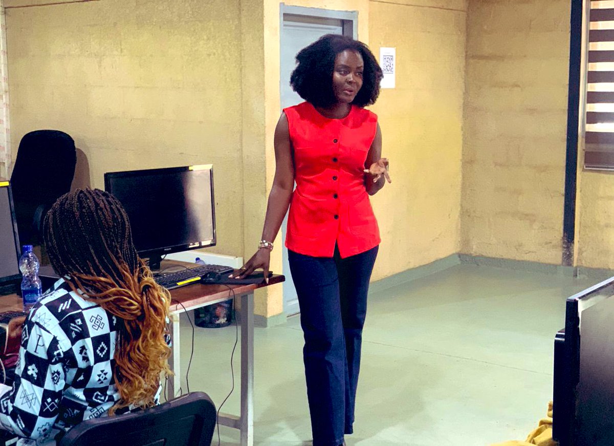 RuthIkula's tweet photo. Premier jour🎊 Lancement officiel de notre formation en informatique 100% gratuite au CDR 💻
Motivation,engagement et soif d’apprendre étaient au rendez-vous.
Merci à notre partenaire @Enabel_Belgium pour son soutien.Ce n’est que le début.
#ONGAMURI #InclusionNumériqu #Lubumbashi https://t.co/WXkwTiJUhJ