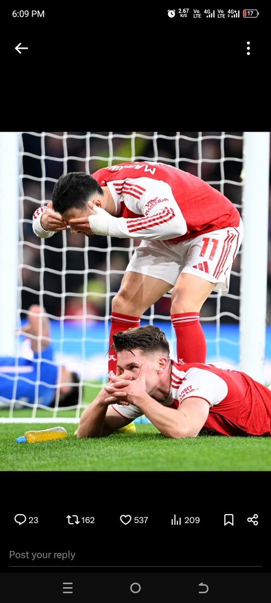 Manuel_Yimika's tweet photo. Watching this team for over 22 years and not getting the results wanted.

Ups and down was a rollercoaster.

All in all we are here again with that positive aim.

We fight till the end.

This is our time to clinch the title.

We win, lose or draw

I'm still Arsenal. https://t.co/92RGvDyQ0I
