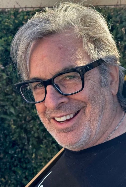 #RIPRobertCarradine 
Dying is easy - living is the best revenge (of the nerds)