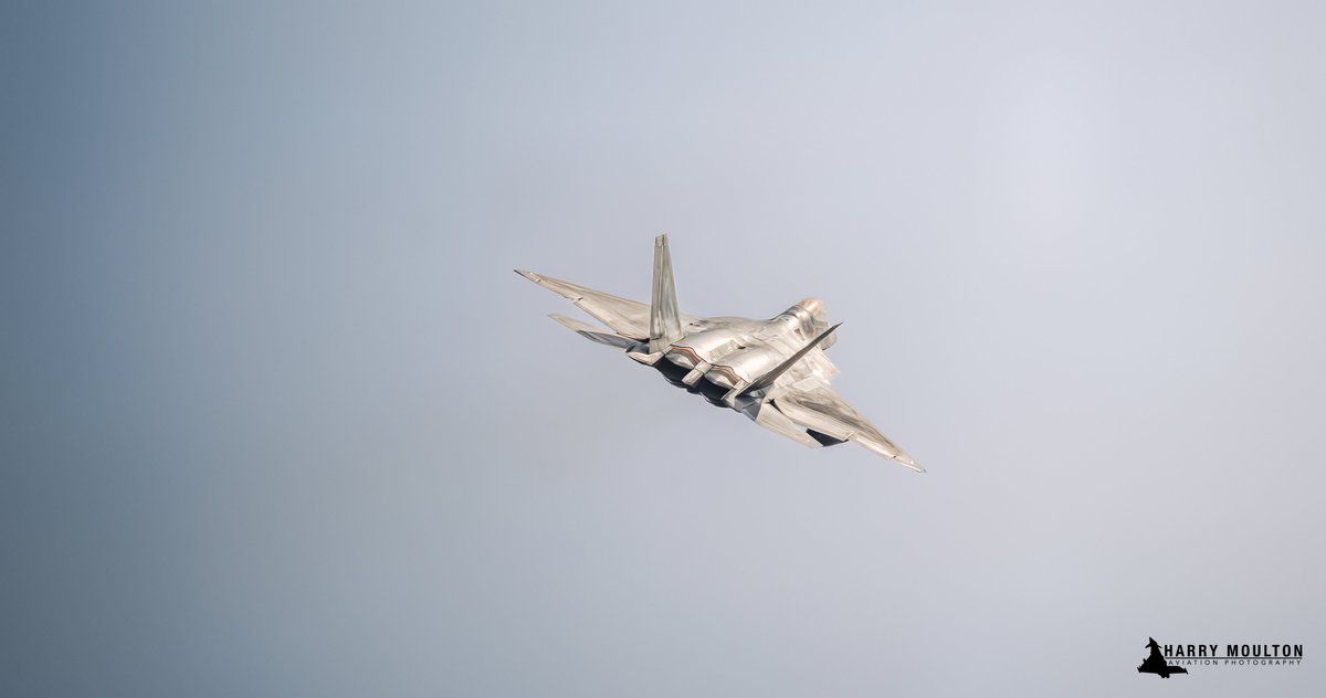 ArmchairAdml's tweet photo. #USAF United States Air Force - Coronet East 051

Lockheed Martin F-22A Raptor 6x
TABOR 31-32 Flt 2x +
TABOR 33-34 Flt 2x +
TABOR 35-36 Flt 2x

Boeing KC-135 Stratotanker 5x
#AE0596 59-1460 - GOLD 51
#AE0501 59-1504 - GOLD 52
#AE0386 59-1468 - GOLD 53
#AE04C3 59-1470 - GOLD 54
#AE062B 60-0353 - GOLD 55

Five KC-135s have supported the movement of a further six F-22s, potentially also from Langley Air Force Base. to RAF Lakenheath. There looks to be an additional six heading across tomorrow as well.

Tankers GOLD 51-53 departed Pittsburgh Air Reserve Station, while GOLD 54-55 flew from RAF Mildenhall.

The are various rumours surrounding this second set of F-22s, from backfilling deployed Lakenheath squadrons with also-rumoured incoming "SJ" F-15Es, to being backup if the 11x F-22s which deployed today need rotating or reinforcing.

Photos: @havoc_aviation 

@MATA_osint