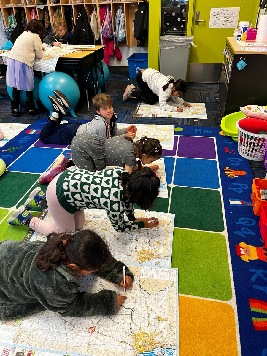 We’re proud to support the Champaign County Farm Bureau’s Ag in the Classroom program! With IDOT maps, more than 2,200 students in grades 2–8 across Champaign County are learning how Illinois highways play a key role in moving food from farms to tables. 🌱🗺️