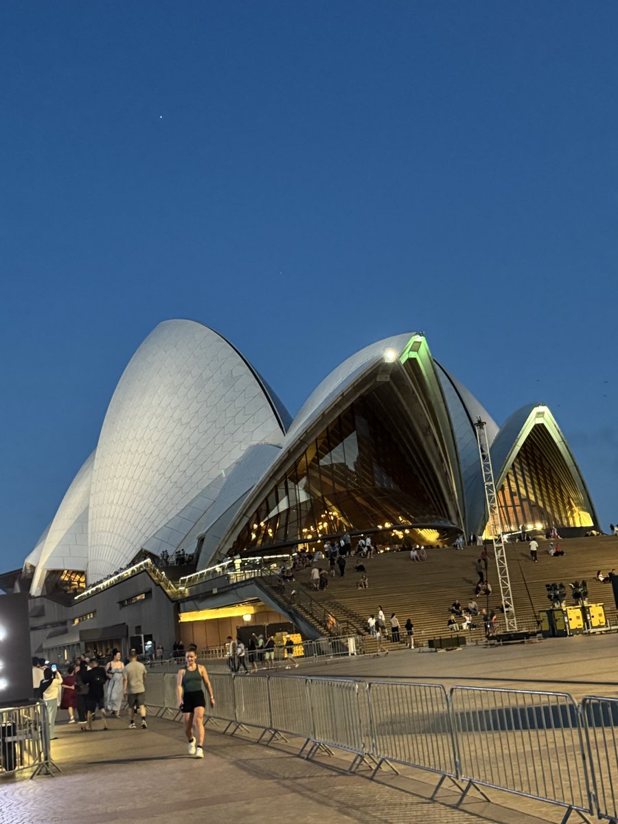 NS Xross tweet media