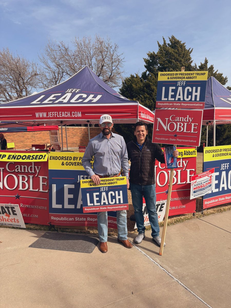 leachfortexas's tweet photo. It’s been a wonderful — and very windy — 8th day of Early Voting in #HD67! One hour left til the polls close at 7pm. We’re here and would love to see you and say hello if you haven’t yet voted! #txlege https://t.co/o2gUFISiYZ