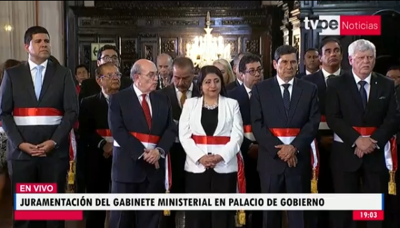cviguria's tweet photo. En total, se ratificaron a seis ministros del gobierno del censurado José Jerí. Y su exministra de Economía, Denisse Miralles, pasó como premier. La única no ratificada parece ser Lesly Shica. 

Otras son figuras que han pasado de viceministros a titulares (MEF y MINEM). Otros son funcionarios en otras carteras y del sector privado.