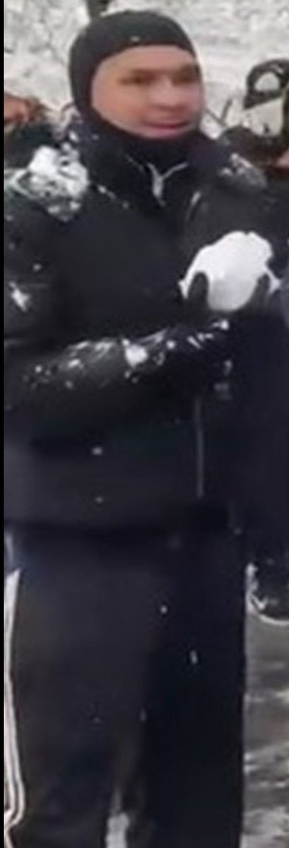 BREAKING 🅱️

Law enforcement is looking for the two individuals below for injuring police officers with snow and ice in New York.. 

Make them famous!!