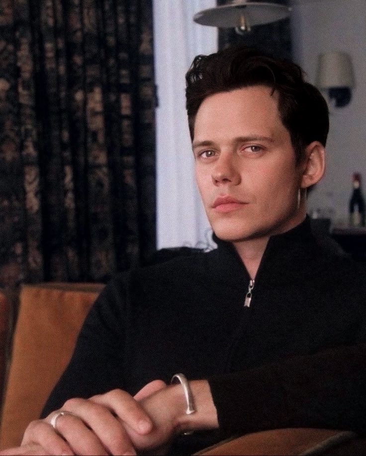 tombsraiders's tweet image. any of them can be my dcu batman #idc