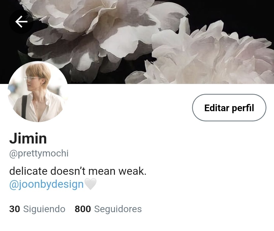 purinzzminne's tweet photo. amigos de los gemelos 
J¡min omega, novio de namjoon, olor a duraznos y gardenias
J¡n alfa, olor a Pino profundo
Yoøngi, beta https://t.co/Y93JdBZ8GM