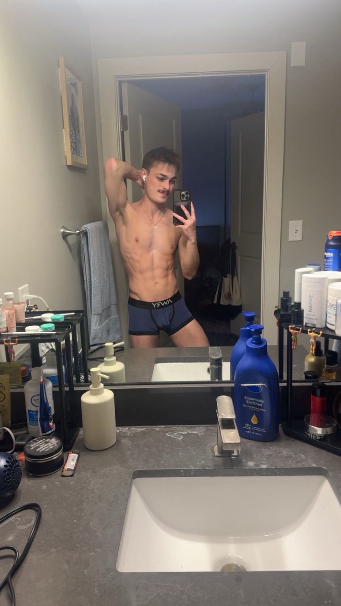 FinnArcher05's tweet photo. Whoโs buying me underwear to model? #twink #mlm #awry #gay https://t.co/5BOv3DaCPm