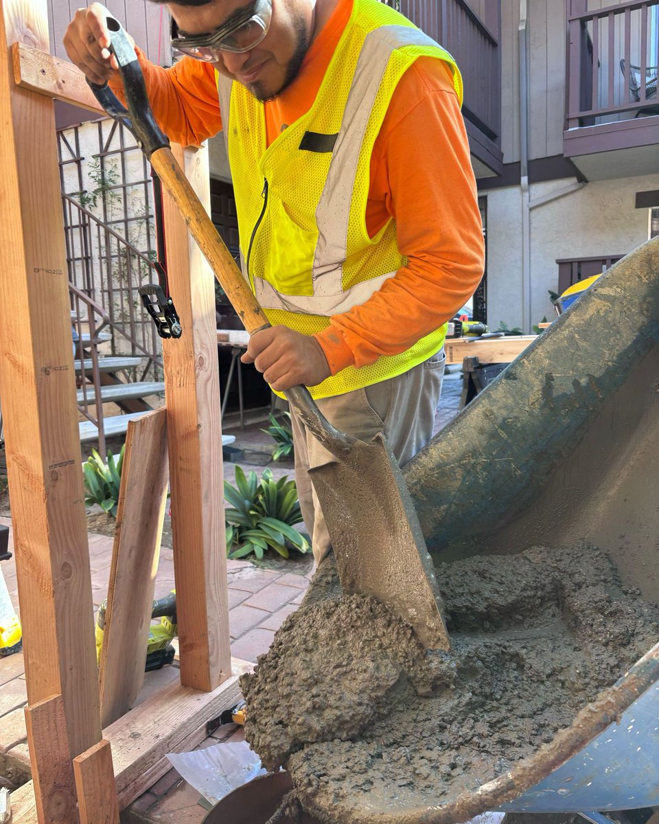 Apex Contracting tweet media