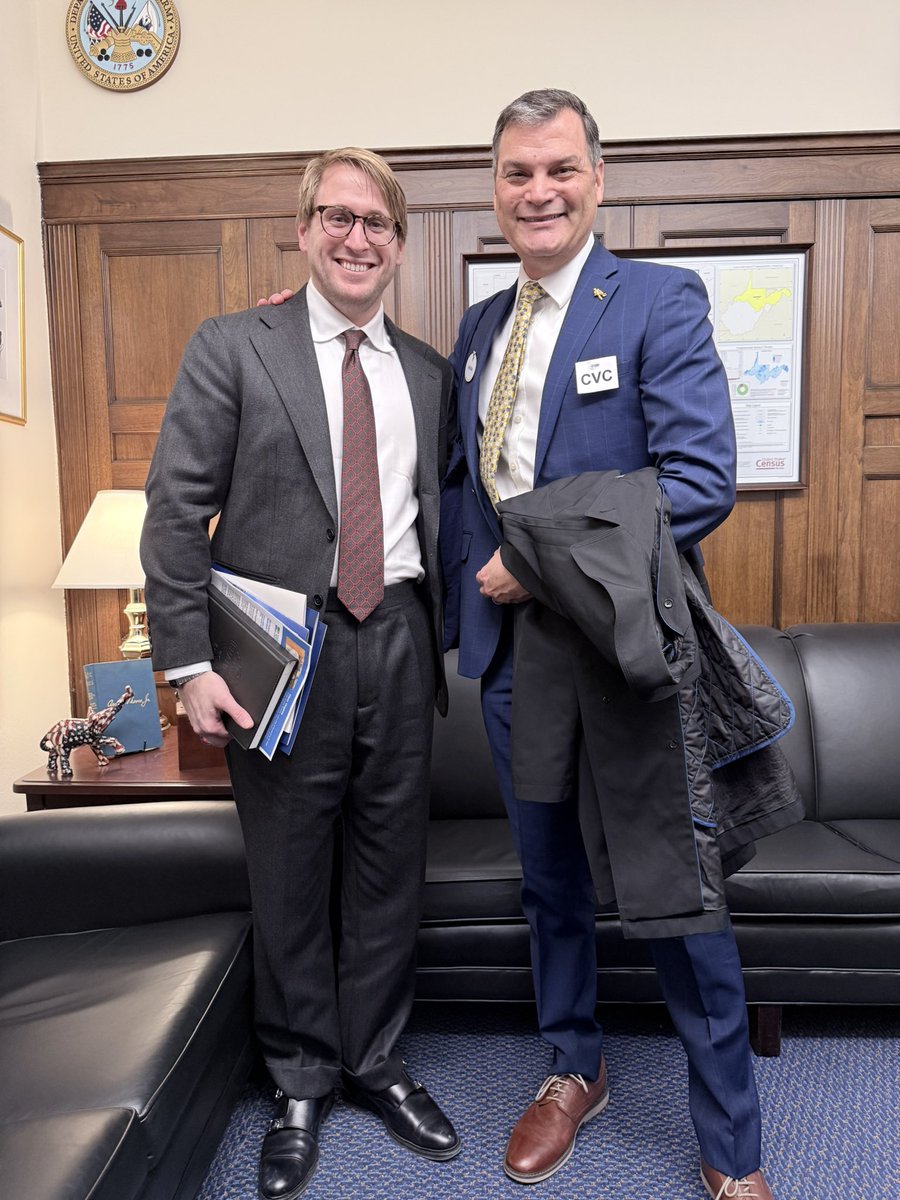 jhatiles's tweet photo. Great visits to Capitol Hill today. Sharing the impacts of federal funds in our state of West Virginia. Proud of the work we do at @WestVirginiaU through our @WVUExtension , @wvudavis , and WVU Center for Community Engagement. Our Student Government leaders are great! https://t.co/DAXt6OBnYk
