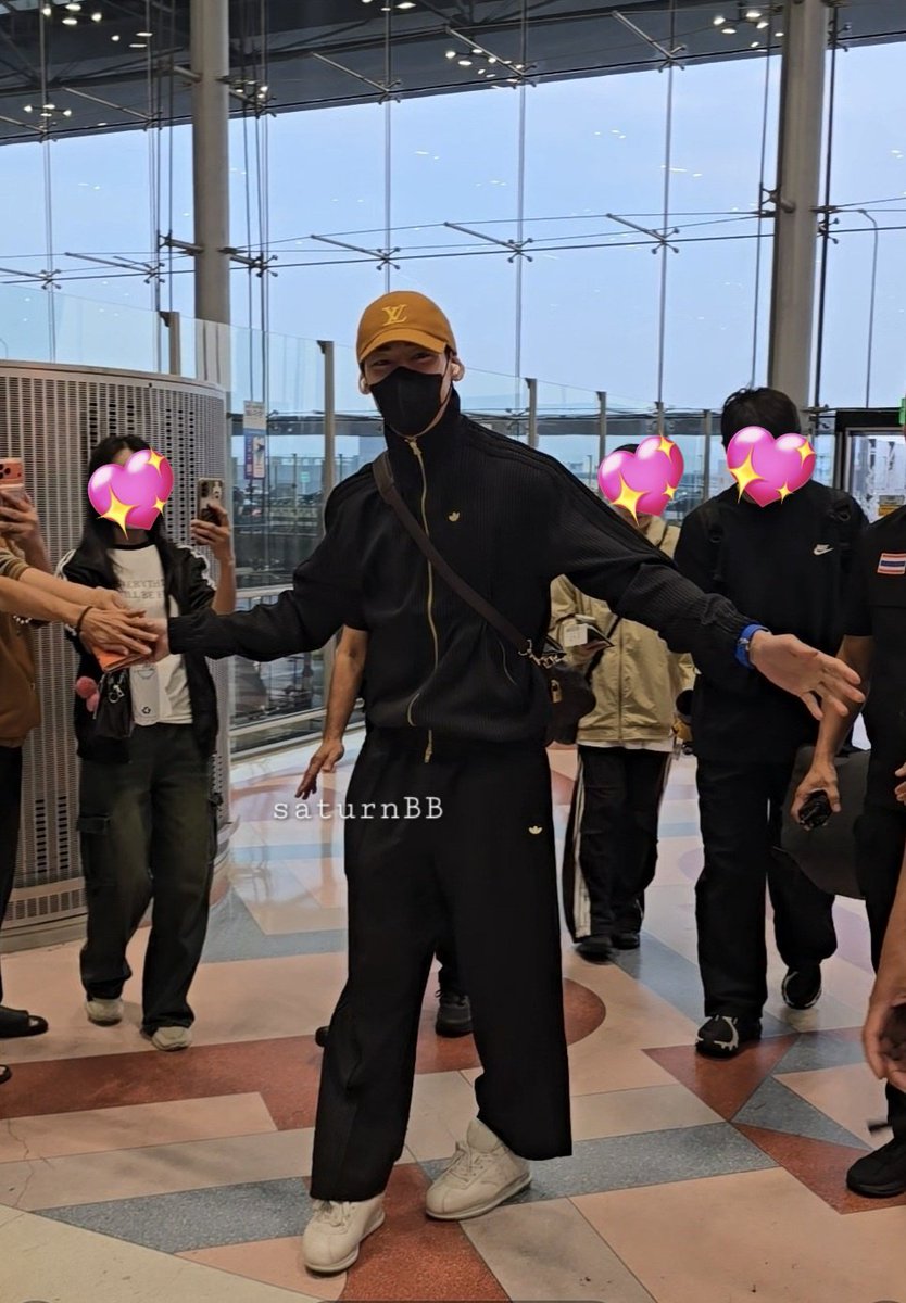 น่ารักอีกแล้ว 🥰
#OurBamBamBacktoKorea 
#BamBam #뱀뱀 <a href="/BamBam1A/">BamBam</a>