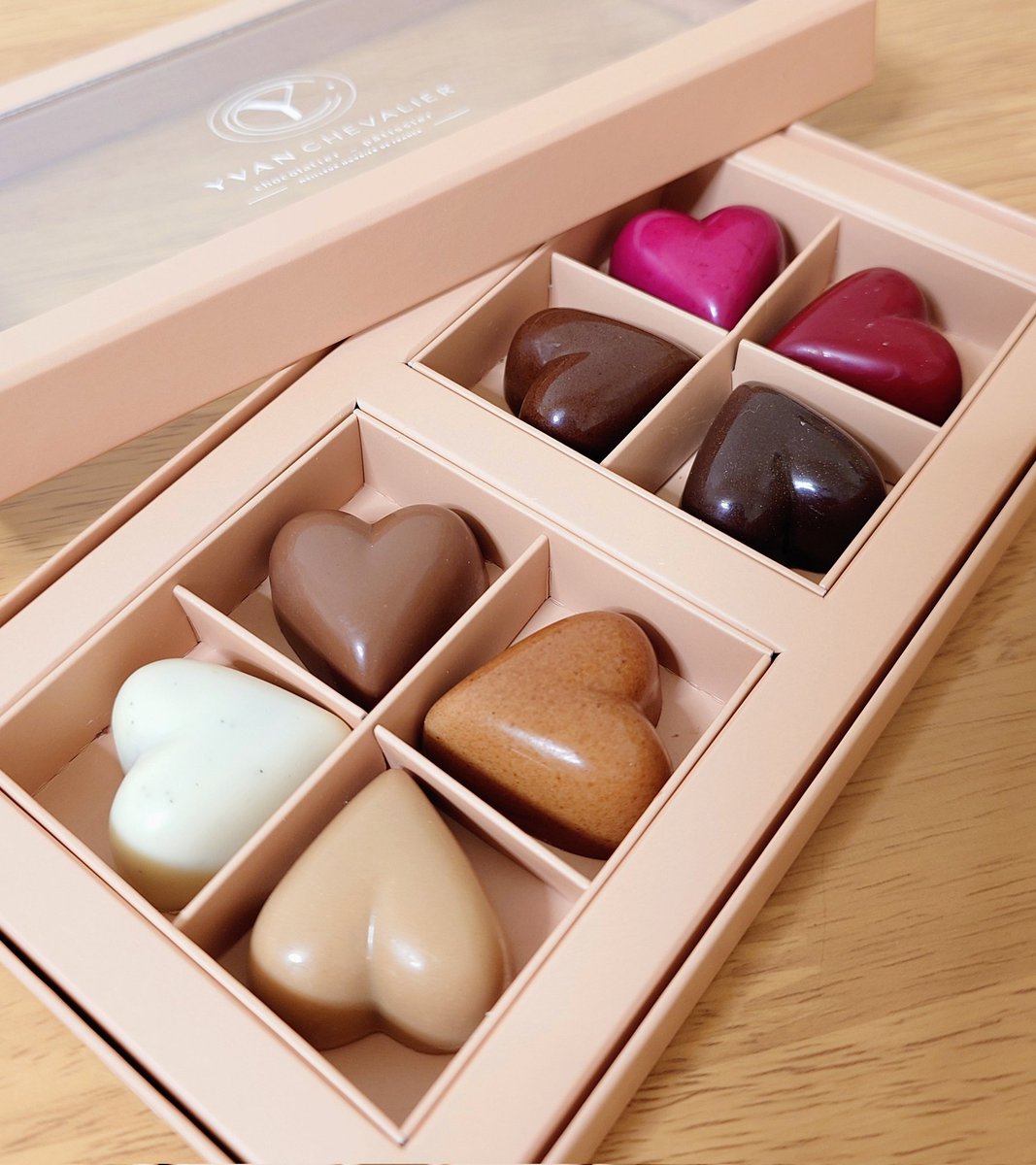 イヴァン・シュヴァリエ コフレ8粒ハートボックス 可愛くて悶絶