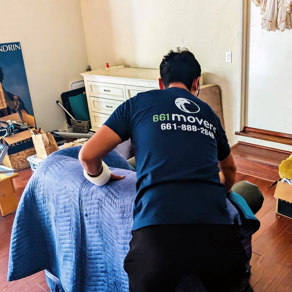 661Movers's tweet photo. At 661 Movers, protection comes first.

From oversized armchairs to delicate furniture, our team carefully wraps, pads, and secures every item to prevent scratches, dents, and damage during your move. https://t.co/CEO0b2GCl8