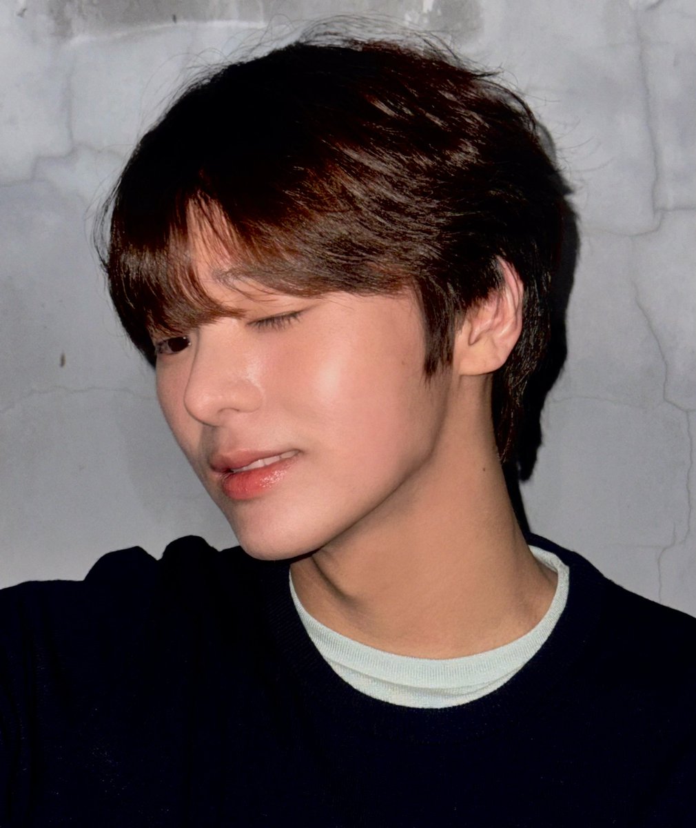 머리 이쁘게 하고 왔네🥰