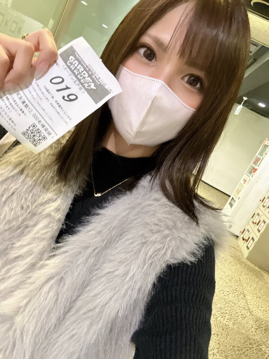 実戦終了しております❕ あたしは-1400枚でした(ᐢ ̥_ _ ̥ᐢ) 🐍帰宅時