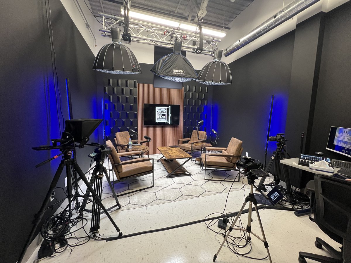 Imagine36o's tweet photo. Behind the scenes with STM on the #BehindTheRack #podcast discussing immersive technology and the #ProAV world! https://t.co/Ec8I4KBbnG