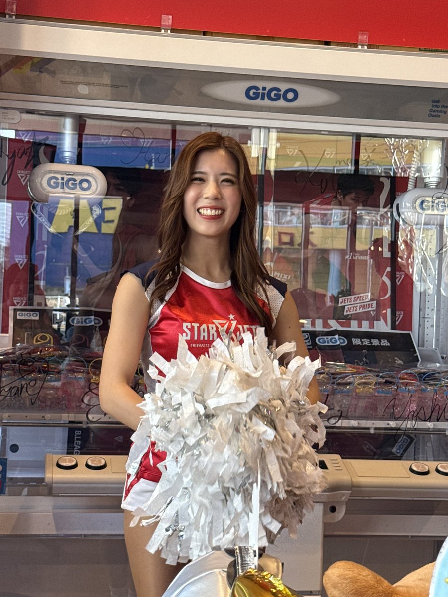 雨の日でもマリンちゃんを見ていると
心は晴々します🥰
すぐ隣をマリンちゃんが通ったり、
立ち止まってくれたりしました。
すぐ隣だとドキドキしすぎて写真が
撮れません笑
@negaOx4f
＃スタージェッツ