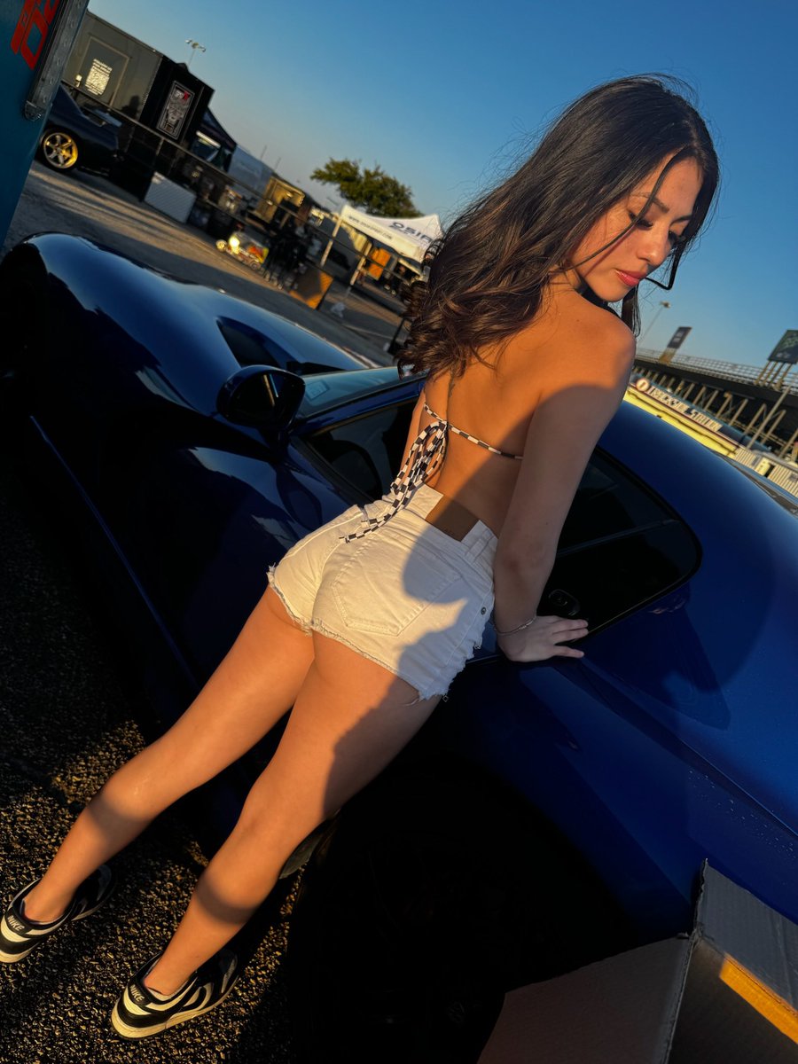 itsgabyxo's tweet photo. guess the car ?? https://t.co/7dl86FSipI