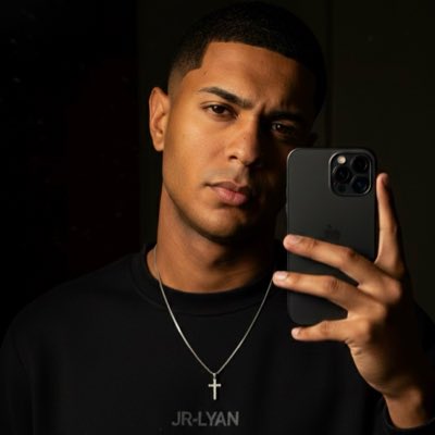 DjMatheusdaChb1's tweet photo. #NovaFotoDePerfil https://t.co/zIGMSuTyGQ