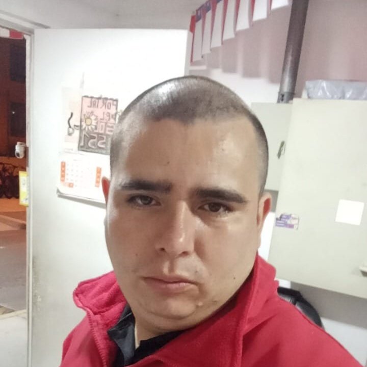 CharliALB0's tweet photo. #NuevaFotoDePerfil https://t.co/o2VPrTq6FA