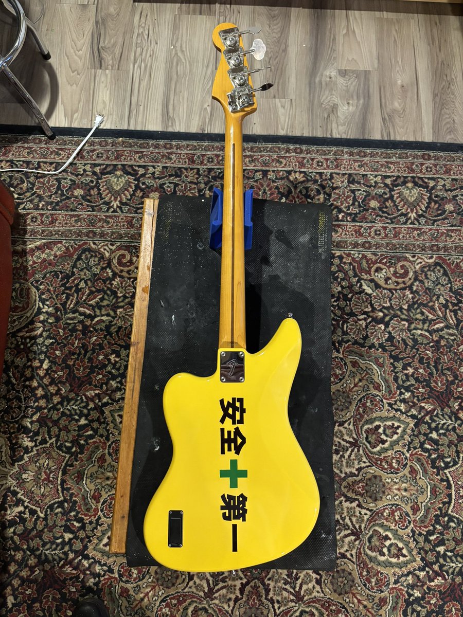 4月の「Safety First Japan Tour 2026」を記念してベースを