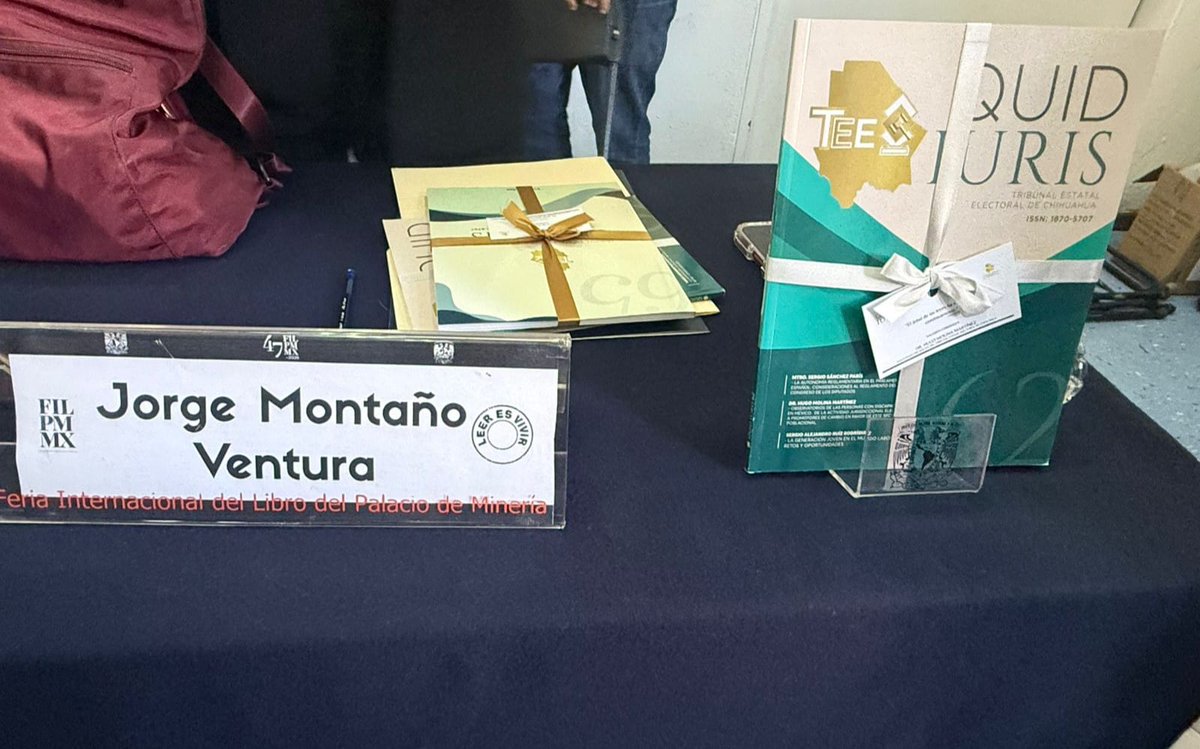 3/3
Un gusto saludar en el Palacio de Minería, a:

Del Tribunal Estatal Electoral de Chihuahua:
🔹 Dr. Hugo Molina Martínez, magistrado presidente y director de la revista Quid Iuris.
🔹 Mtra. Socorro Roxana García Moreno, magistrada.
🔹 Dra. Adela Alicia Jiménez Carrasco,
