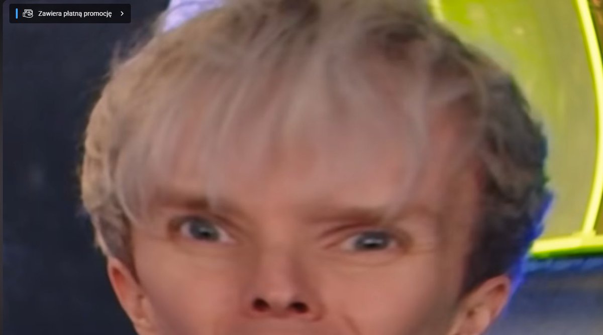 why is bro looking at me like👽