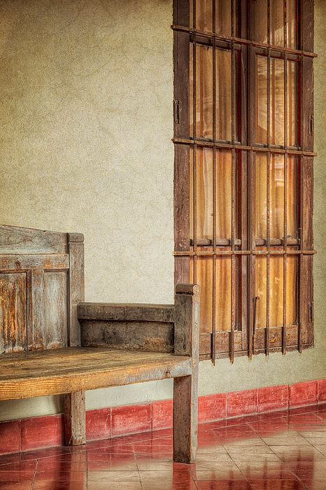 joancarroll's tweet image. Part Of A Bench buff.ly/fXMrHER  #bench #window #patio #reflections #rustic #textures #artforsale #wallart @joancarroll