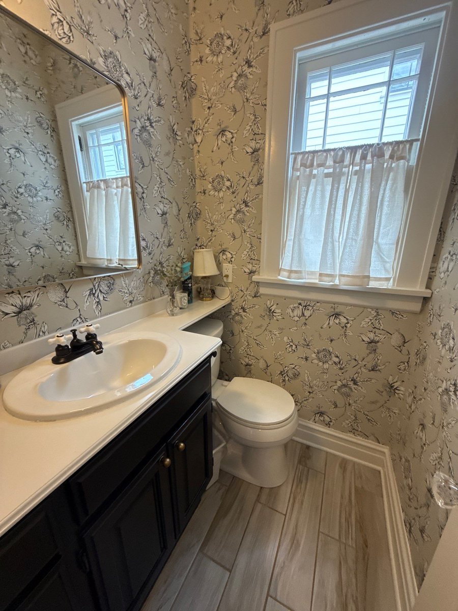 SophiasClean's tweet photo. Western Springs home we cleaned this week 👇

One-time cleanings are totally fine, especially before guests or after a busy stretch.

But if you really want your home to stay “up to standard,” it almost always takes consistency. For most busy west suburban households, that means recurring service monthly, or bi-weekly if you’ve got kids, pets, or a full schedule.

That’s when the home stops feeling like it’s slipping, and starts feeling easy again.

Want pricing for recurring in Western Springs (or nearby)? 

Get in touch now, before the big Spring Cleaning Rush that happens each year in Chicago's western suburbs.