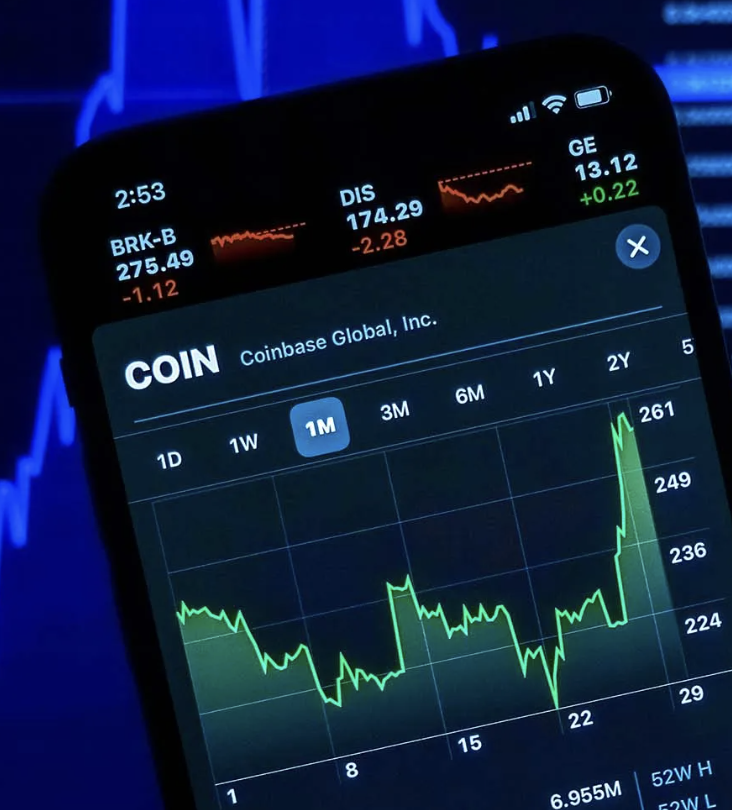 🚨 COINBASE FULLY ROLLS OUT STOCK TRADING TO ALL U.S. USERS 🇺🇸

Coinbase has expanded its equities offering nationwide, enabling U.S. users to trade 8,000+ stocks and ETFs with 24/5 commission-free access, supporting USD or USDC transactions and fractional shares.