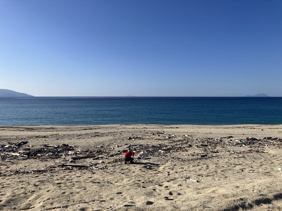 3108yoga's tweet photo. 山と海と https://t.co/asxC0xDJ4l