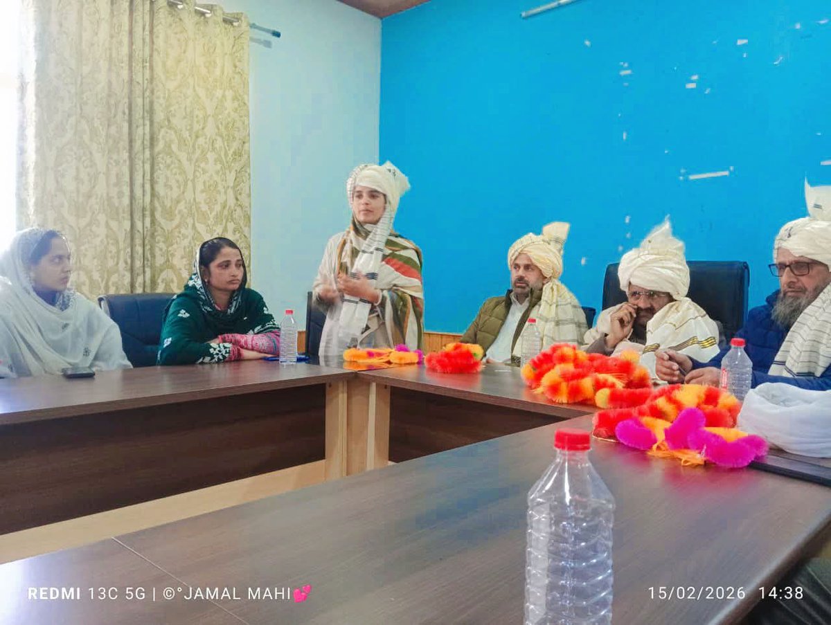ChTazeemGujjar3's tweet photo. Khidmat E khalak bhi Ek sawab ka kam hai
Issiliye apni qhom ki khidmat kiya kro
Allah tallah apko iss ka ajar deh ga inshallah
#insta #facebookphotochallenge #indian #reality #Gujjar #bakerwal https://t.co/vHqlMdvndc