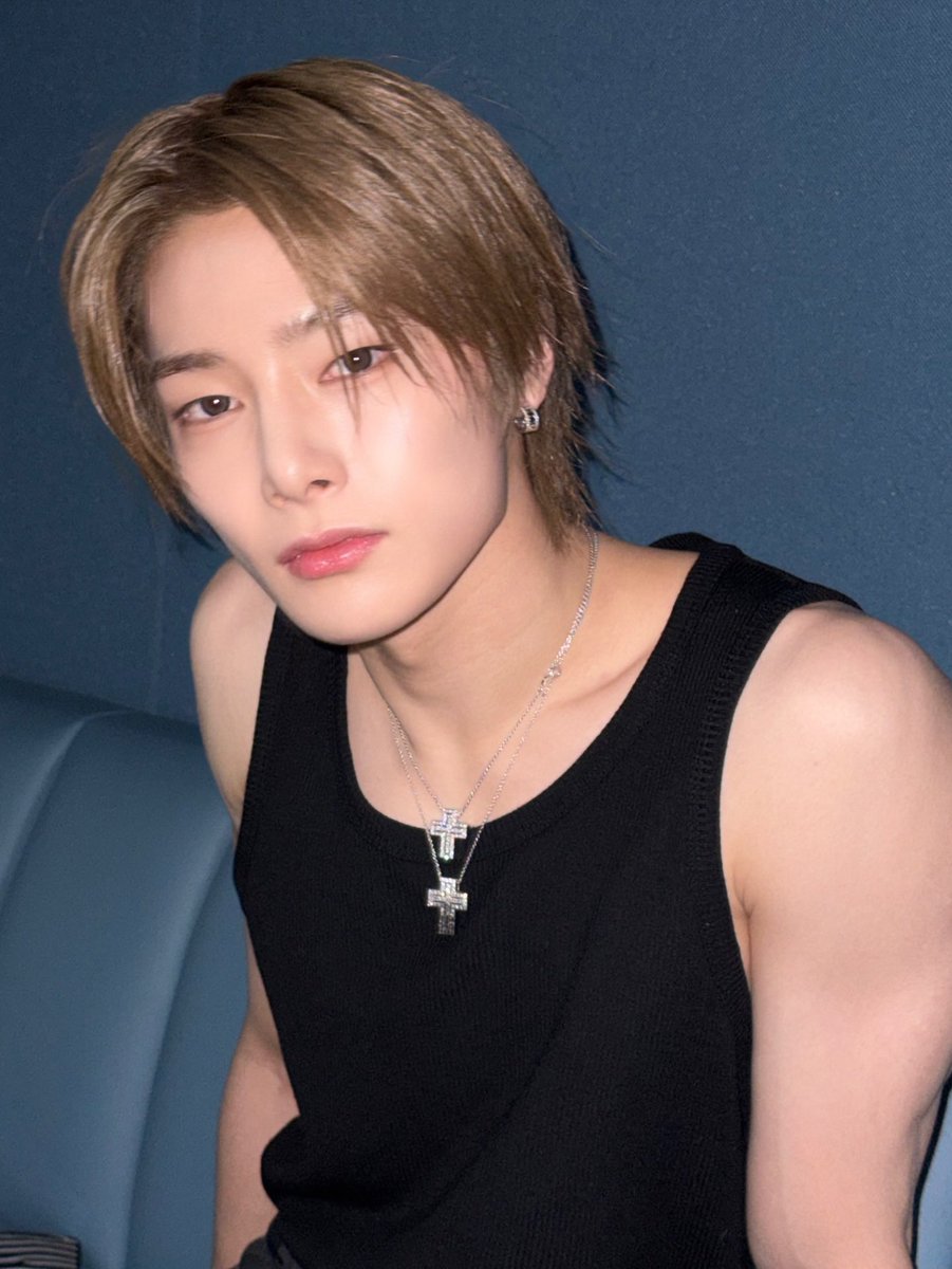 해니 (@in2128j) on Twitter photo 