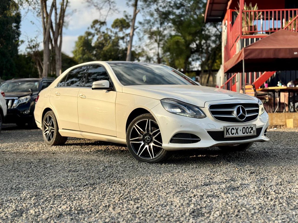 ALAGEELMOTORS's tweet photo. Experience the diesel desires of this 2013 Mercedes Benz E220d 
📲: 0794-000-088/0742-819-410
📍: Northern Bypass at the exit to Kiambu Road 
🌐: https://t.co/rIVB6Ej65r https://t.co/XAr3Omu2Sj