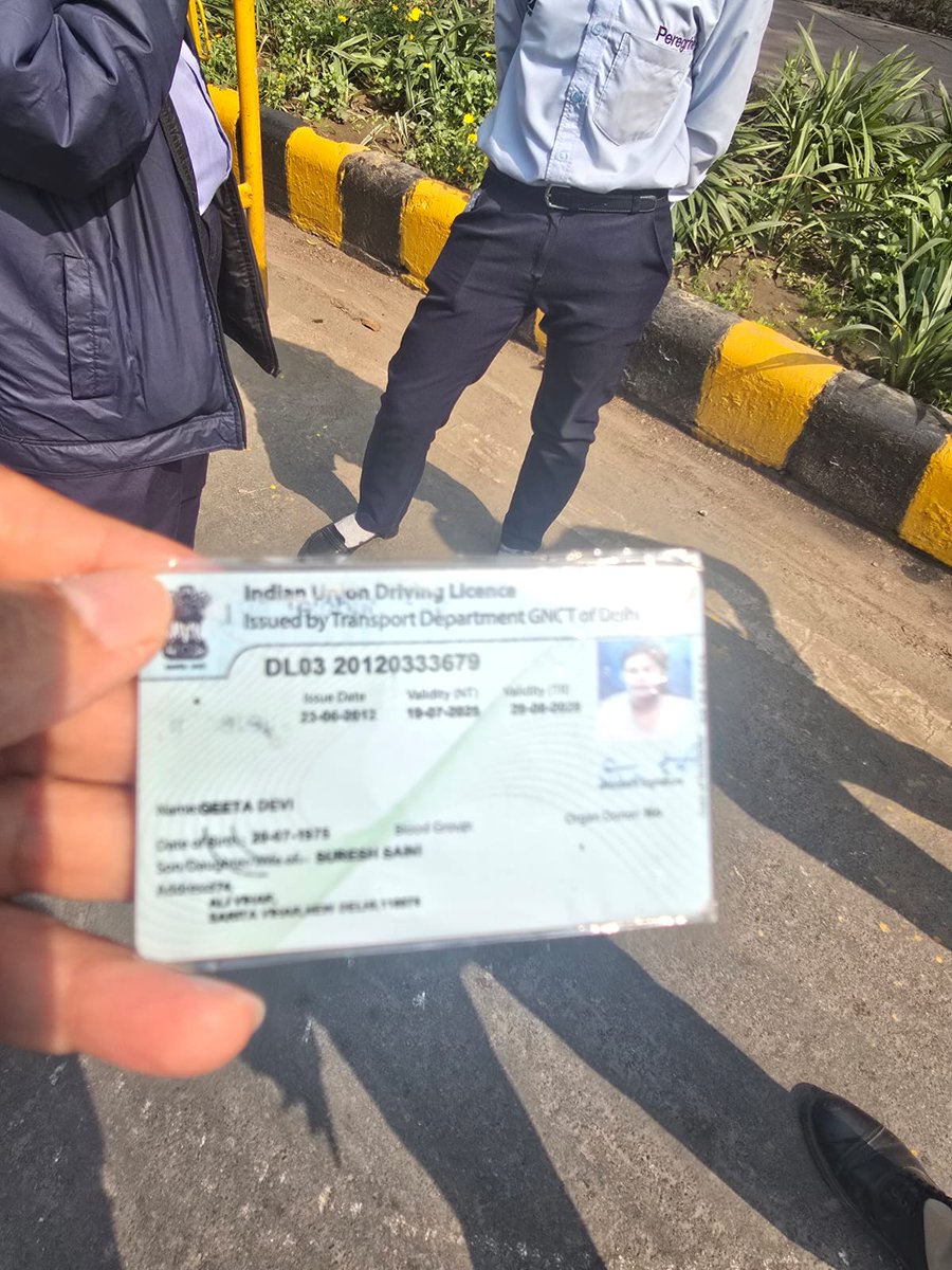 On Feb 11 at 11:25 AM, a @dtc_delhi bus (DL 1PD 6795) struck my father’s car near Jal Kalyan Marg. My father, Col Narayan Yadav (Retd), is a Senior Citizen.

Instead of stopping, the driver, Geeta Devi, sped away. My father had to pursue the bus for 2 kms just to get her to pull