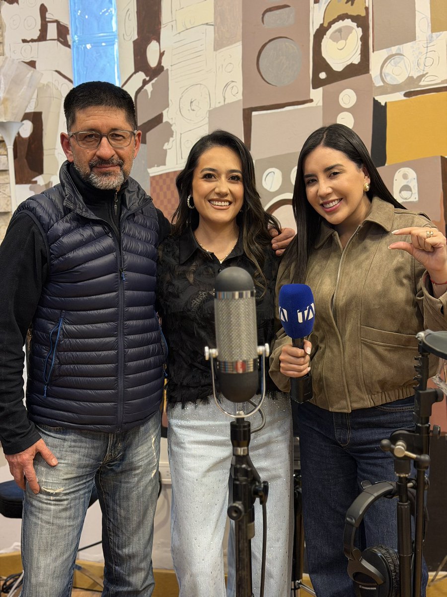 No se pierdan hoy la entrevista de #PaolaTamayo con <a href="/DanielaFeijooO/">Daniela Feijoo O</a> de <a href="/EnCortoTA/">En Corto</a> para <a href="/teleamazonasec/">Teleamazonas</a> #lanzamiento #estreno #boleros #ecuador #viralpost